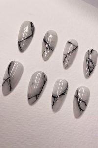 Nailbox họa tiết marble