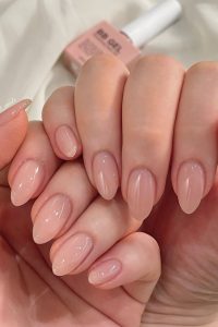 Nailbox màu nude bóng