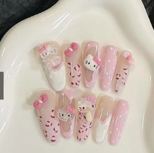 Mẫu nail gel màu hồng nhẹ nhàng tại Nailory Đà Nẵng